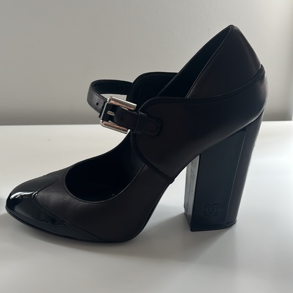 Chanel Black Mary Jane Block Heel - Picture 5 of 10